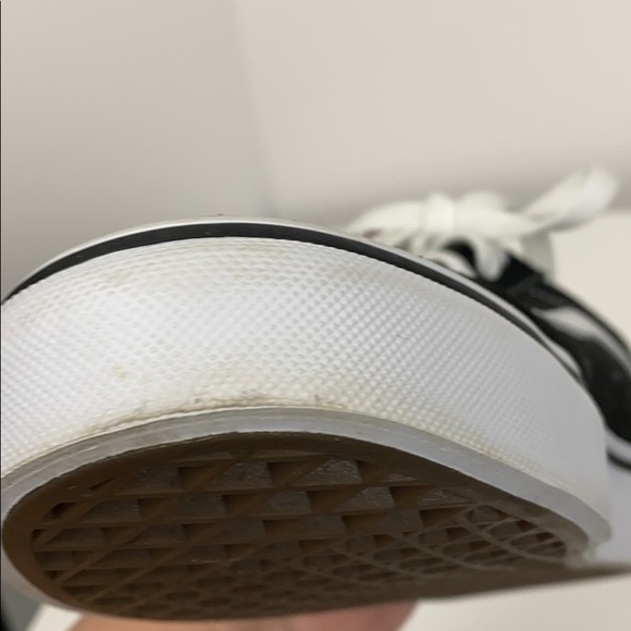 💚💚 VANS OLD SCHOOL BLACK AND WHITE 5Y.  Woman’s size 6.5, - Picture 11 of 12
